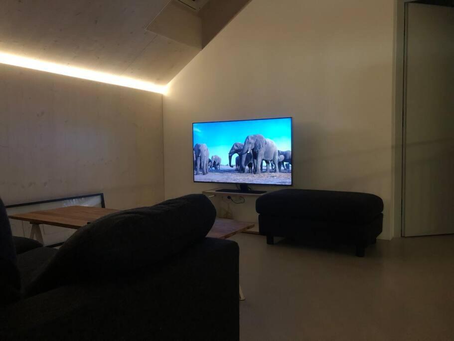 Urban Mountain Chalet With Lake View Maurach  Exteriér fotografie