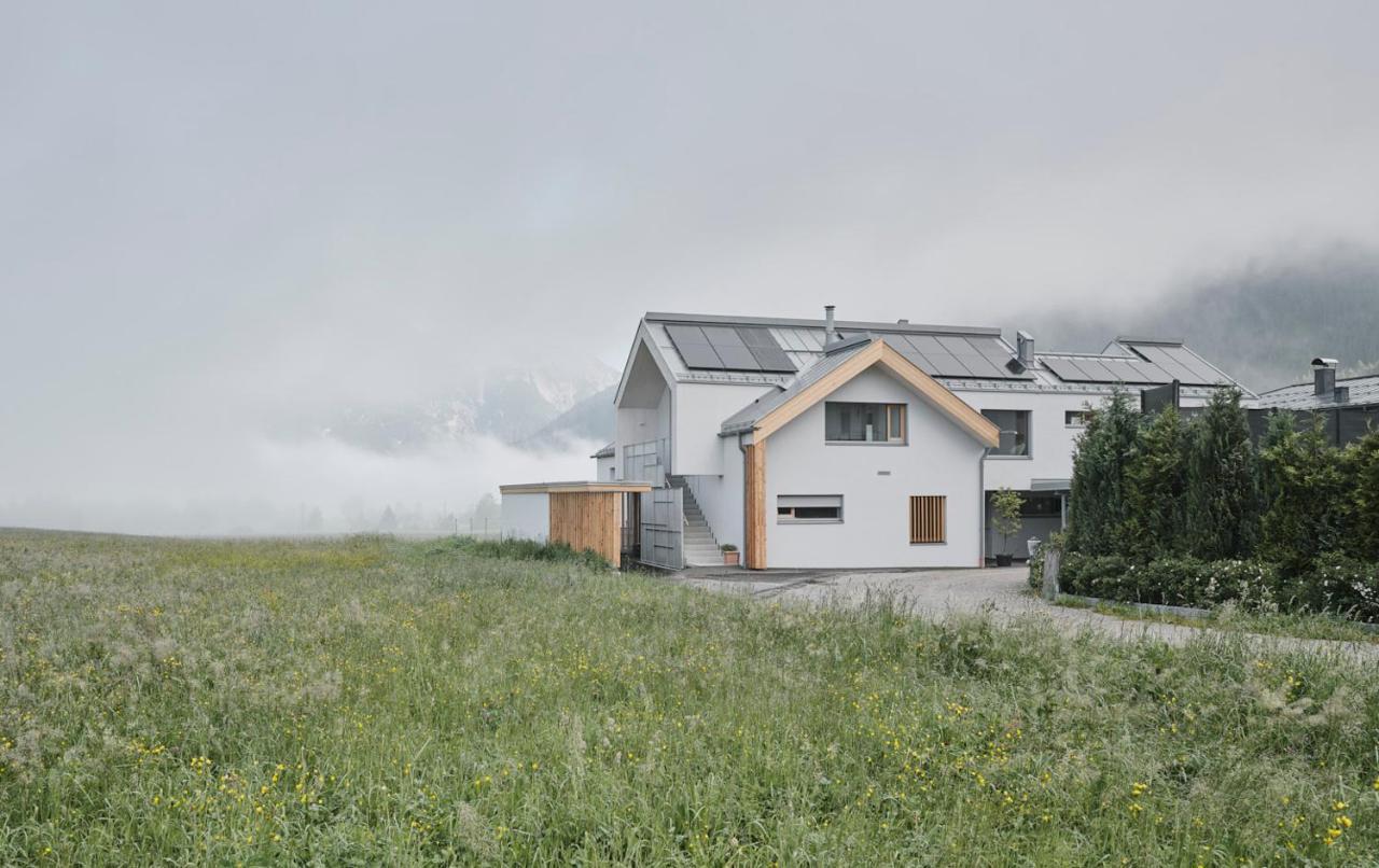 Urban Mountain Chalet With Lake View Maurach  Exteriér fotografie