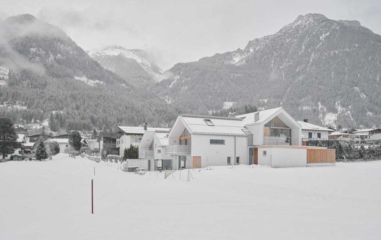 Urban Mountain Chalet With Lake View Maurach  Exteriér fotografie