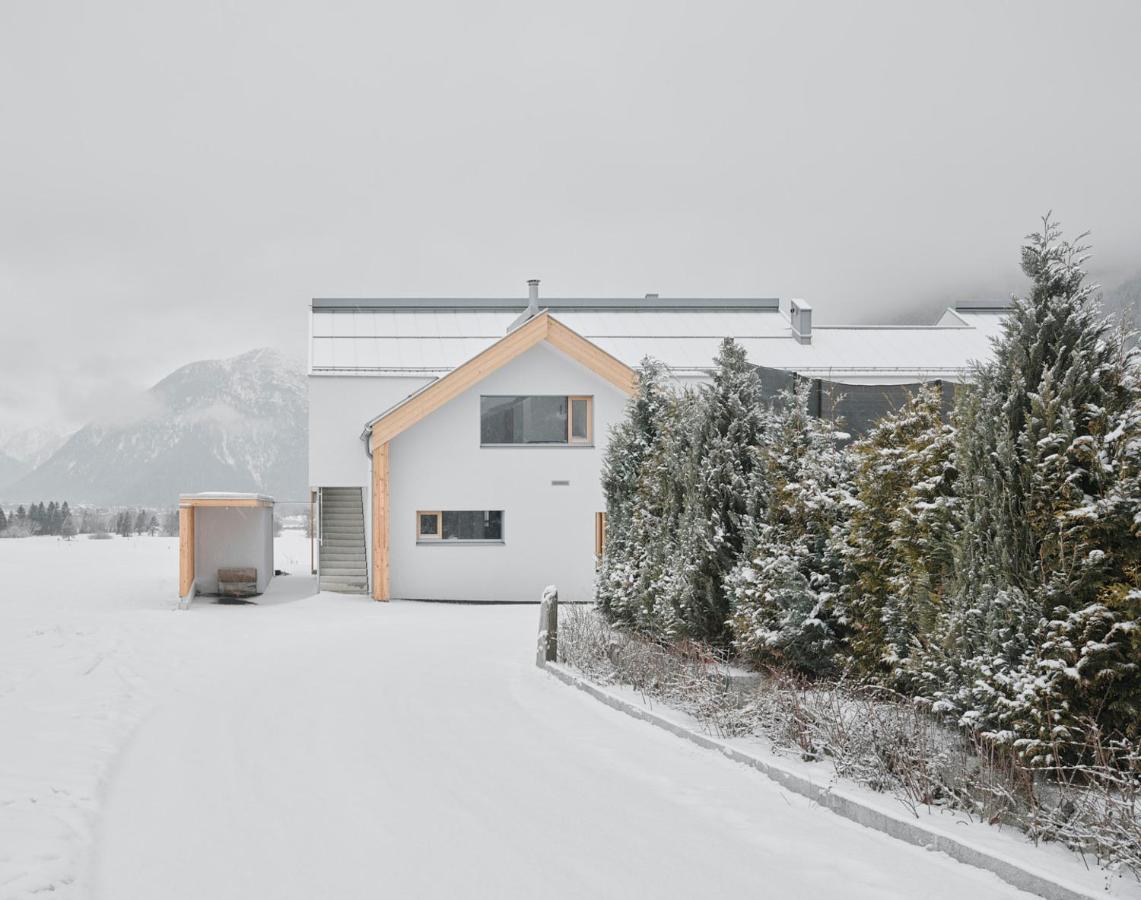Urban Mountain Chalet With Lake View Maurach  Exteriér fotografie