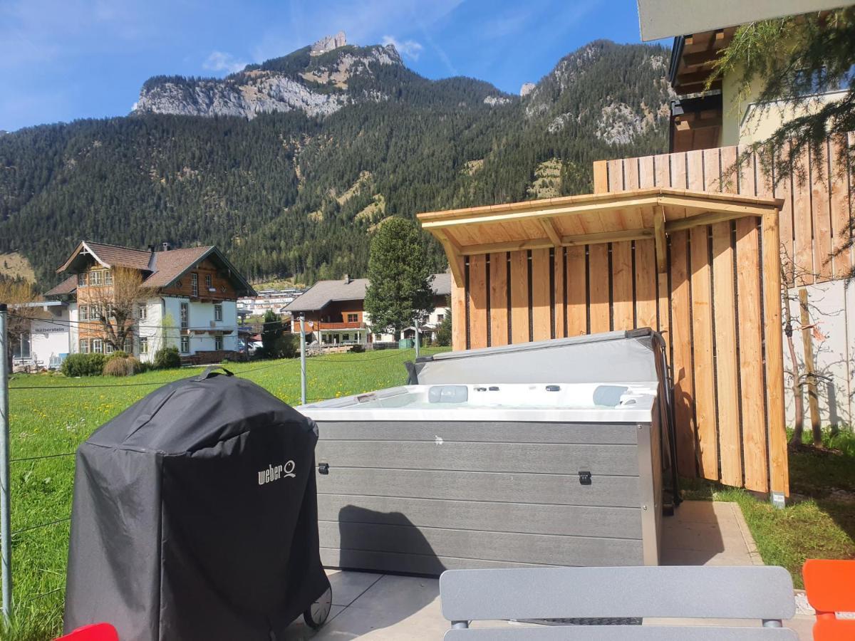 Urban Mountain Chalet With Lake View Maurach  Exteriér fotografie